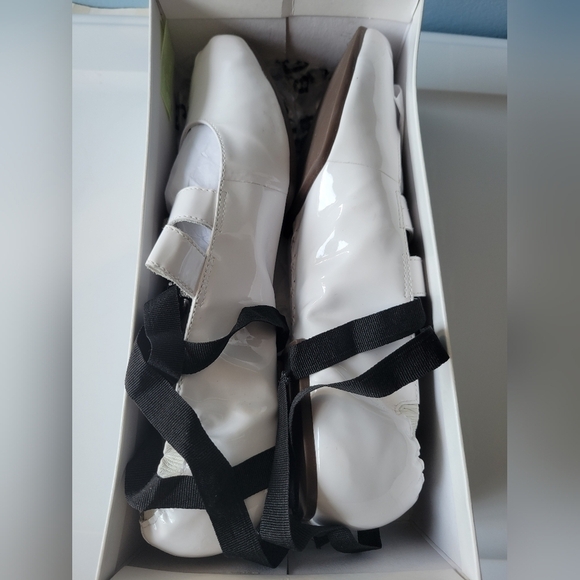 Schutz Raika Patent Leather Lace-Up Ballet Flats White Size 9.5B - Picture 14 of 16